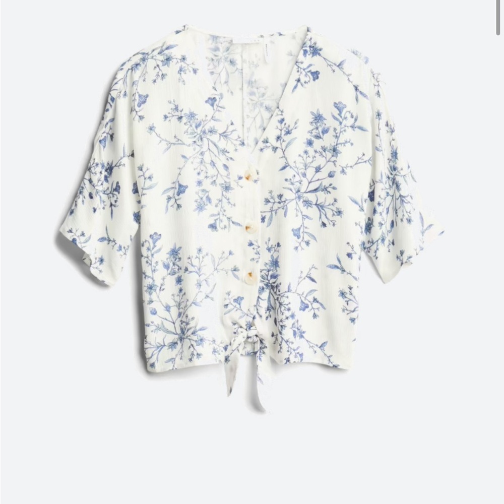 LUQ Elayne Tie Front Top - Medium